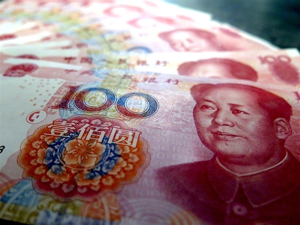 耀世娱乐：00后被“神秘力量”骗走130余万 网友：我不配当00后